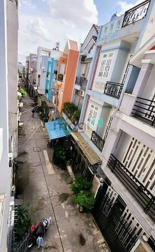 Hình ảnh Nhà hẻm 6m, gần Lê Văn Quới, Bình Tân, 4x12, 4 tầng, 4.9 Tỷ
