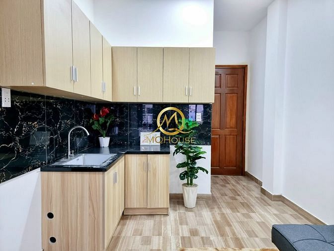 Hình ảnh Siêu Phẩm Balcon Giá Rẽ - CMT8 - Q.10