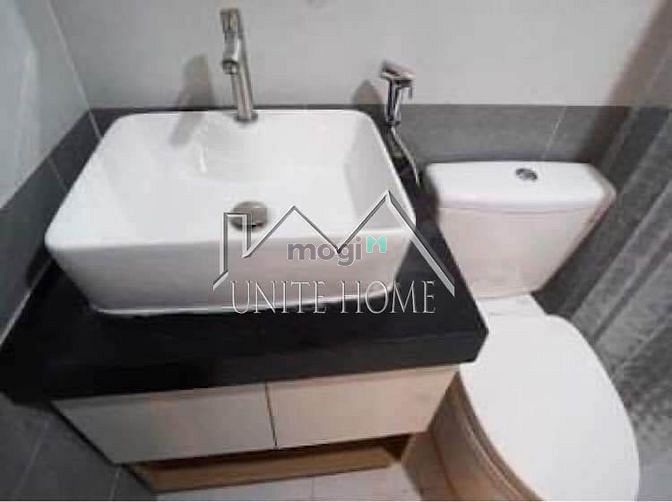 Hình ảnh Căn duplex_35m2_bancong_có bếp từ âm, sofa, tv gần Lotte Quận 7