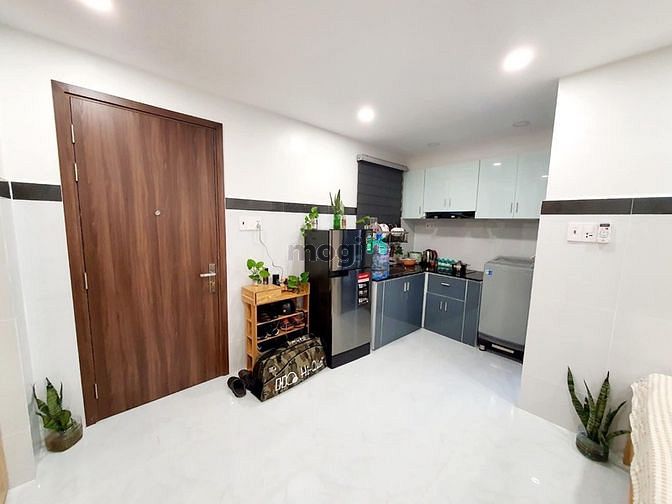 Hình ảnh phòng TRỆT có sân riêng - máy giặt riêng - ngay chân Cầu SG Q.2