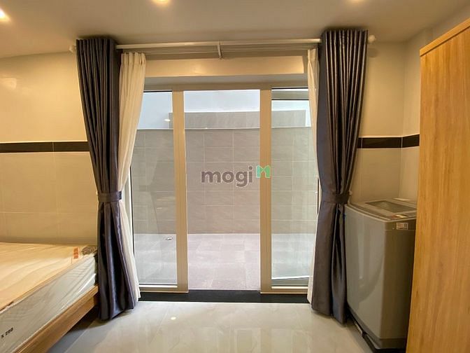 Hình ảnh phòng TRỆT có sân riêng - máy giặt riêng - ngay chân Cầu SG Q.2