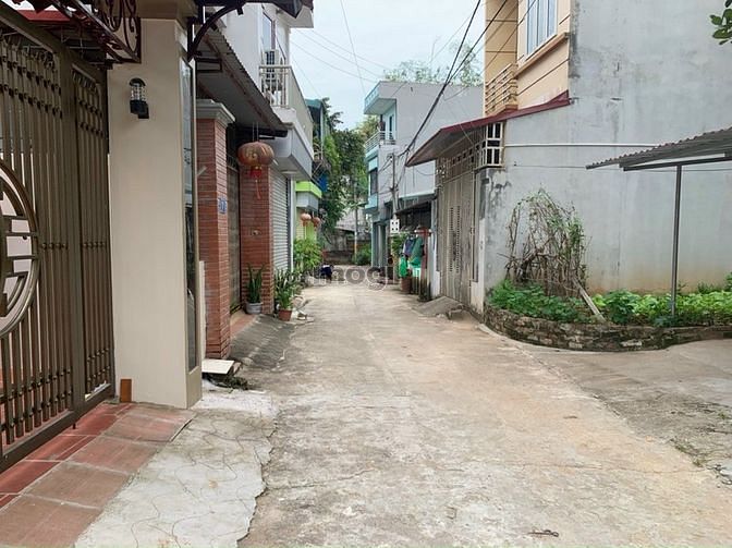 Hình ảnh chính chủ nhờ bán 72 vuông vắn cách phố chùa thông 150m đường thông to