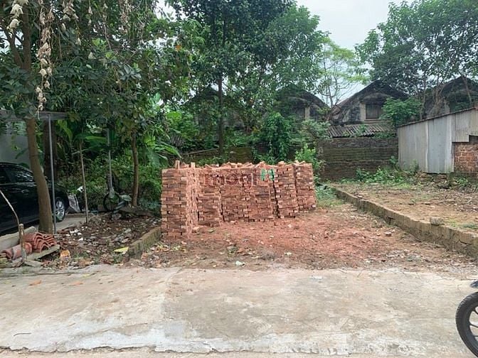 Hình ảnh chính chủ nhờ bán 72 vuông vắn cách phố chùa thông 150m đường thông to