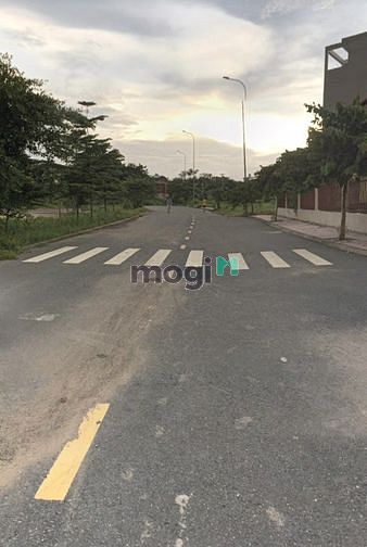 Hình ảnh Sở hữu lô đất 100m2 Kênh Tham Lương, KDC Đồng Phượng, Quận 12.