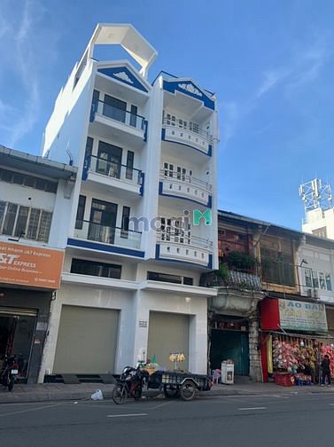 Hình ảnh Cho thuê 2 căn đôi MT Trần Hưng Đạo có thang máy GÍA CHỈ 200 TRIỆU