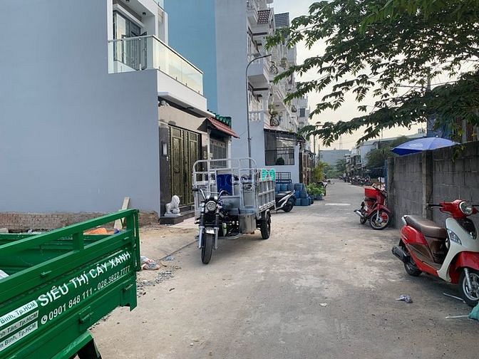 Hình ảnh Bán Đất Hẻm 51 Đường Số 18B DT: 8x23m Giá: 10.9 Tỷ Thương Lượng