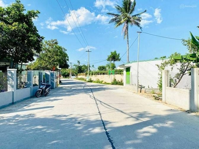 Hình ảnh Đất Hòa Tiến diện tích khủng 425m2 hỗ trợ tách thửa nếu cần
