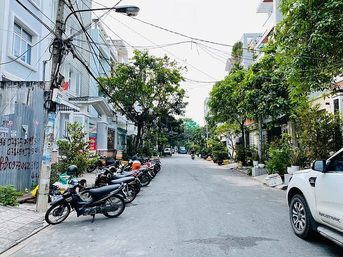 Hình ảnh bán gấp lô đất ở KDC Nam Long Phú Thuận DT: 4x20m, Giá: 8.5 tỷ