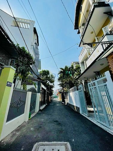 Hình ảnh Gò Vấp, Lô đất Dượng Quảng Hàm, KV 4.2x13m, DT 53m2, Chỉ 5.5 tỷ