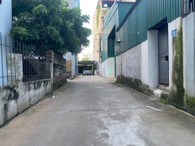 Hình ảnh Bán gấp lô đất ngõ 26 Độc Lập, Cự Khối chỉ 1,75 tỷ ô tô vào nhà