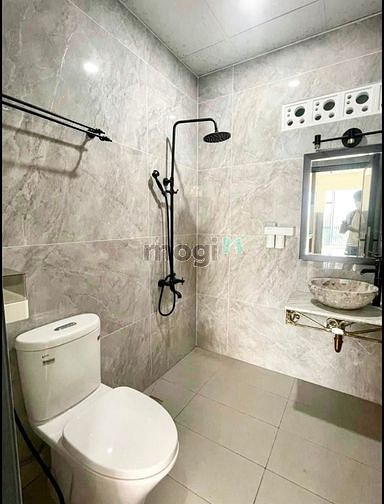 Hình ảnh Mb6623 nạp rút nhanh chóng studio cực xịn cửa sổ to quận 7