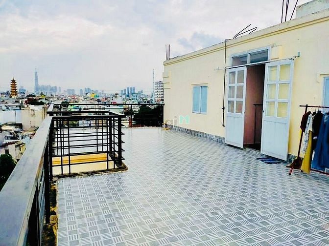 Hình ảnh KTX sinh viên ĐHCN đi bộ chỉ 200m