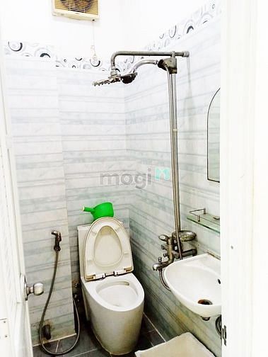 Hình ảnh Cho thuê nhà hẻm Nguyễn Văn Cừ 4pn 2wc Q5