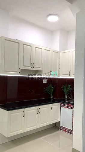 Hình ảnh Cho thuê nhà 2 lầu hẻm Trần Quang Khải 2pn 3wc Q1