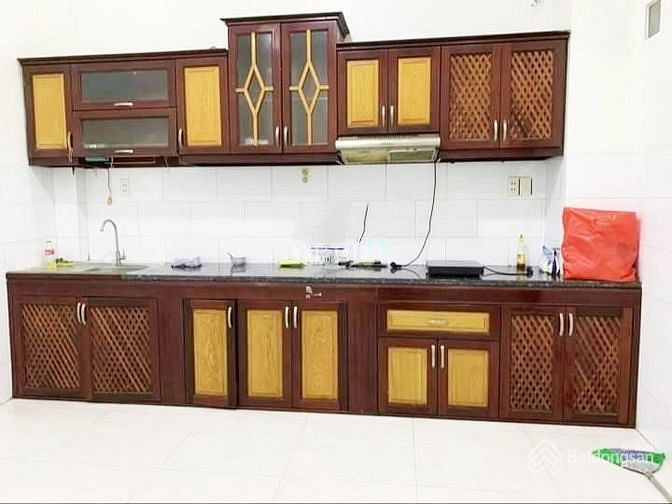 Hình ảnh Cho thuê nhà hẻm xe hơi Cao Đạt 5pn 4wc Q5