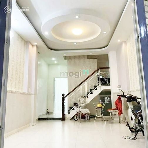 Hình ảnh Cho thuê nhà hẻm xe hơi Cao Đạt 5pn 4wc Q5