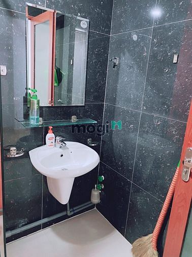 Hình ảnh Mb6623 nạp rút nhanh chóng cho thuê giá rẻ, có ban công , có cửa sổ, Bình Thạnh