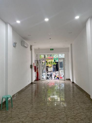 Hình ảnh Cho thuê nhà đẹp MT Calmette, Q1 GIÁ CHỈ 90tr