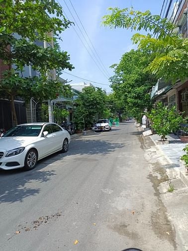 Hình ảnh Bán rẻ lô đất 97,5m2 mặt tiền đường 7,5m Phạm Phú Tiết, vị trí đẹp