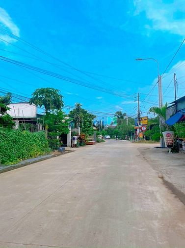 Hình ảnh Bán đất mặt tiền đường bê tông lớn