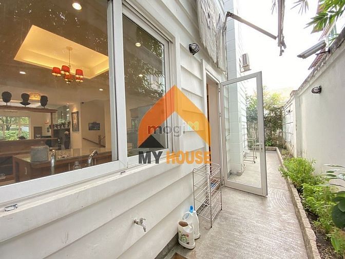 Hình ảnh Villa Thảo Điền sân vườn 400m2 nội thất đẹp 4000$