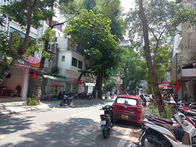 Hình ảnh Cho thuê nhà mặt phố Hàng Bún - Ba Đình