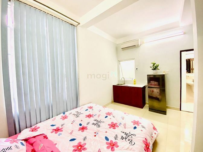 Hình ảnh Căn Hộ Dịch Vụ full nội thất, Cửa sổ lớn, Quận 1