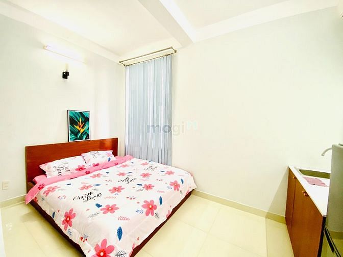 Hình ảnh Căn Hộ Dịch Vụ full nội thất, Cửa sổ lớn, Quận 1