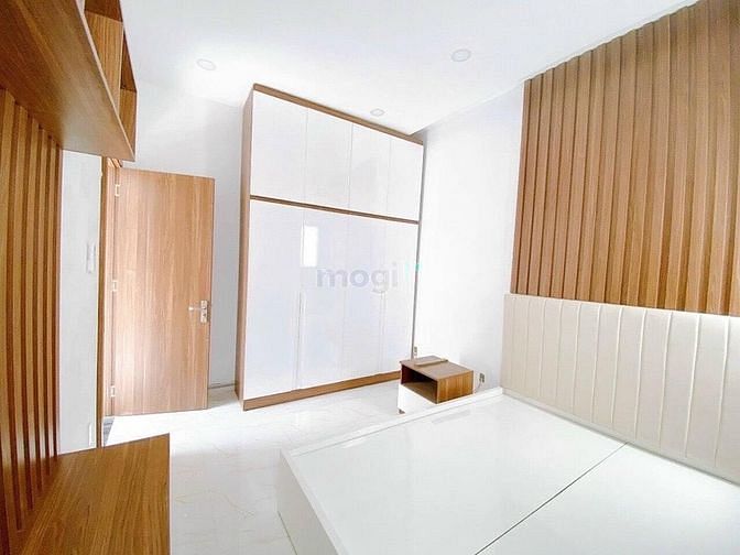 Hình ảnh Nhà 2 lầu Cách Phan Văn Hớn 10p chỉ 1 tỷ 1 shr 80m2