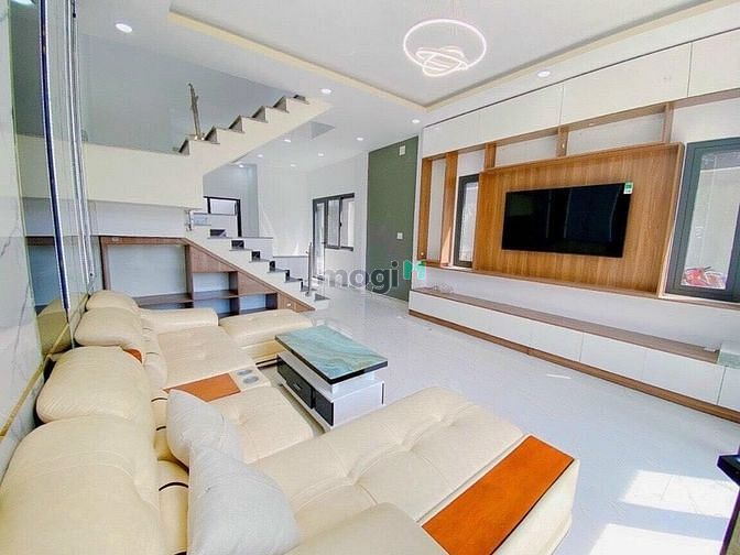 Hình ảnh Nhà 2 lầu Cách Phan Văn Hớn 10p chỉ 1 tỷ 1 shr 80m2