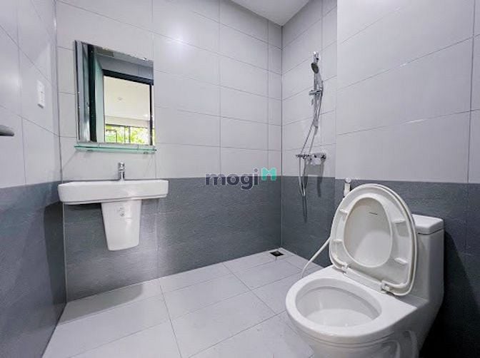 Hình ảnh Căn Hộ Mới Full Nội Thất Có Bancol Ngay Cộng Hoà