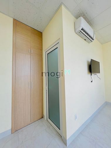 Hình ảnh CHDV 1 Phòng ngủ, full nội thất, ngay Quận 1.