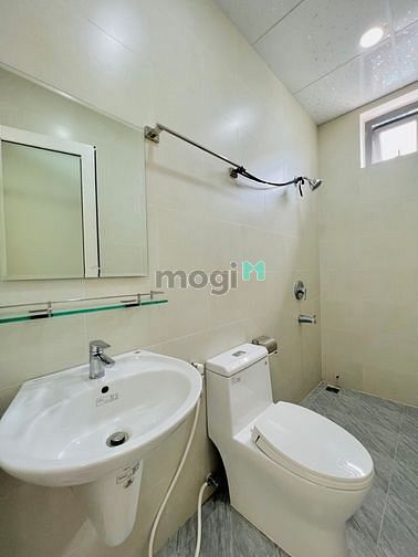 Hình ảnh CHDV 1 Phòng ngủ, full nội thất, ngay Quận 1.