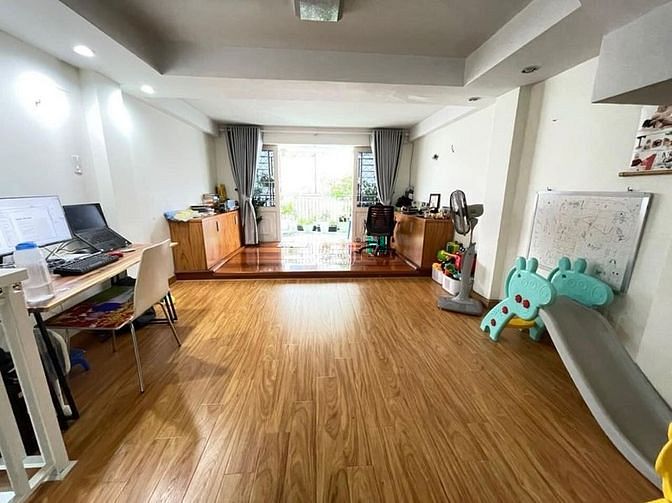 Hình ảnh Bán gấp nhà 2 lầu ở Phan Xích Long, Phú Nhuận