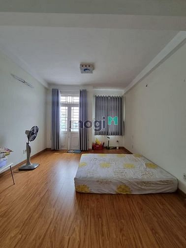 Hình ảnh Bán gấp nhà 2 lầu ở Phan Xích Long, Phú Nhuận