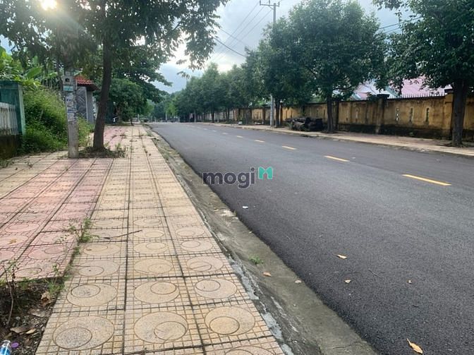 Hình ảnh Bán đất trung tâm thị trấn khánh vĩnh