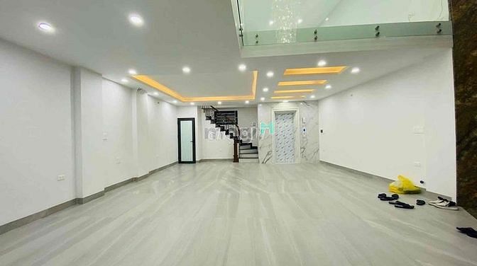 Hình ảnh Cho thuê toà nhà 7 tầng Minh Khai
