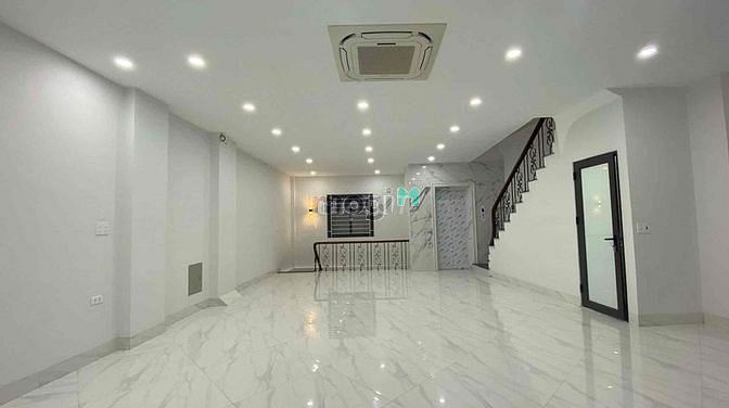 Hình ảnh Cho thuê toà nhà 7 tầng Minh Khai