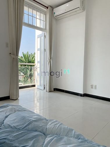 Hình ảnh Siêu phẩm 1 pn có ban công full nội thất