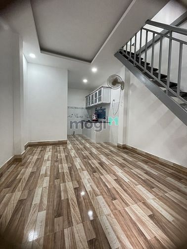 Hình ảnh Bán Nhà Tân Phú 19m2 Chỉ 1.9 Tỷ