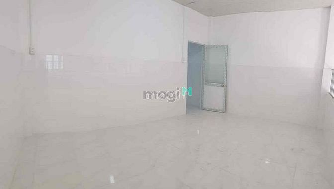 Hình ảnh Nhà ngang 8M/khách KD ONL cần DT lớn giá mềm Q2