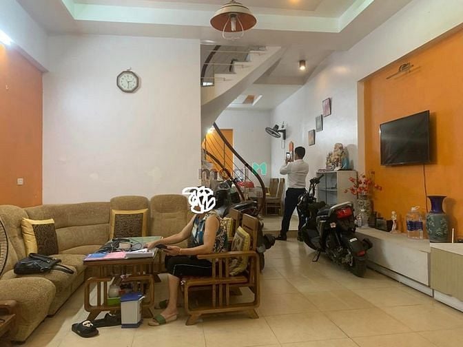 Hình ảnh BÁN NHÀ 51m2 – Ngõ Phố TÔN ĐỨC THẮNG – Giá 6,4 tỷ