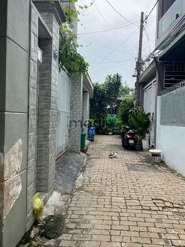 Hình ảnh Đường 61-P.Long B, Bán nhà C4 diện tích khủng 94m2.