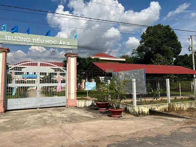 Hình ảnh Đất đường nhựa. Khu dân cư. DT 750m2/ Full thổ cư. SHR