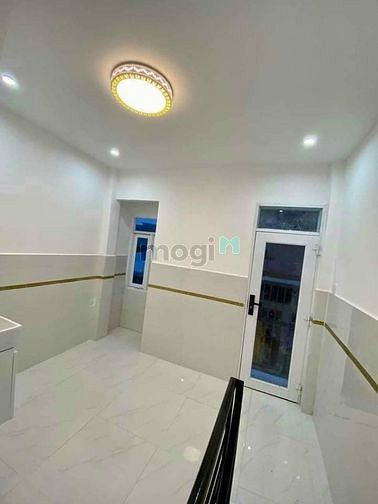 Hình ảnh Mình cần bấn gấp nhà đang ở hẻm 1 sẹc Lê Trọng Tấn