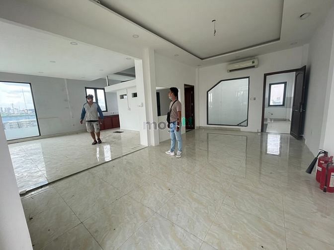 Hình ảnh ROOFTOP mới tinh view kính Bùi Thị Xuân