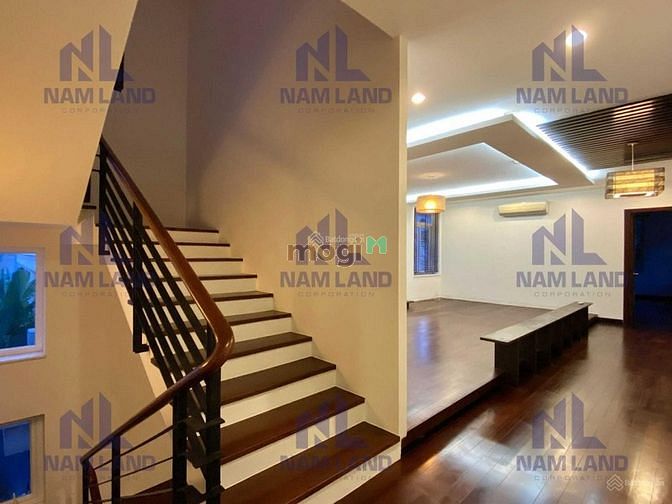 Hình ảnh Cho thuê villa Thảo Điền, trệt 2 lầu, 4 phòng lớn chỉ 35tr