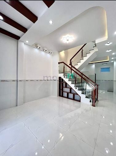 Hình ảnh Em cần bán ngay nhà mới xây sổ hồng đầy đủ DTSD 100m2