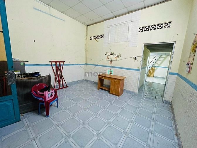 Hình ảnh NHÀ câp 4 hẻm thông 68m2 hẻm ba gác giá 3,3 tỷ bớt lộc