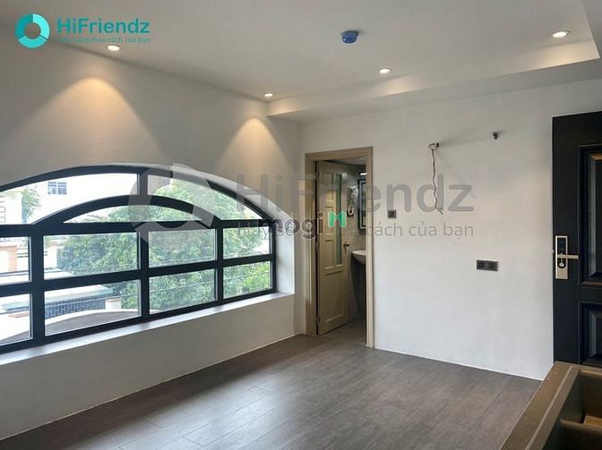 Hình ảnh Trống sẵn Studio CỬA SỔ LỚN - FULL NỘI THẤT như hình